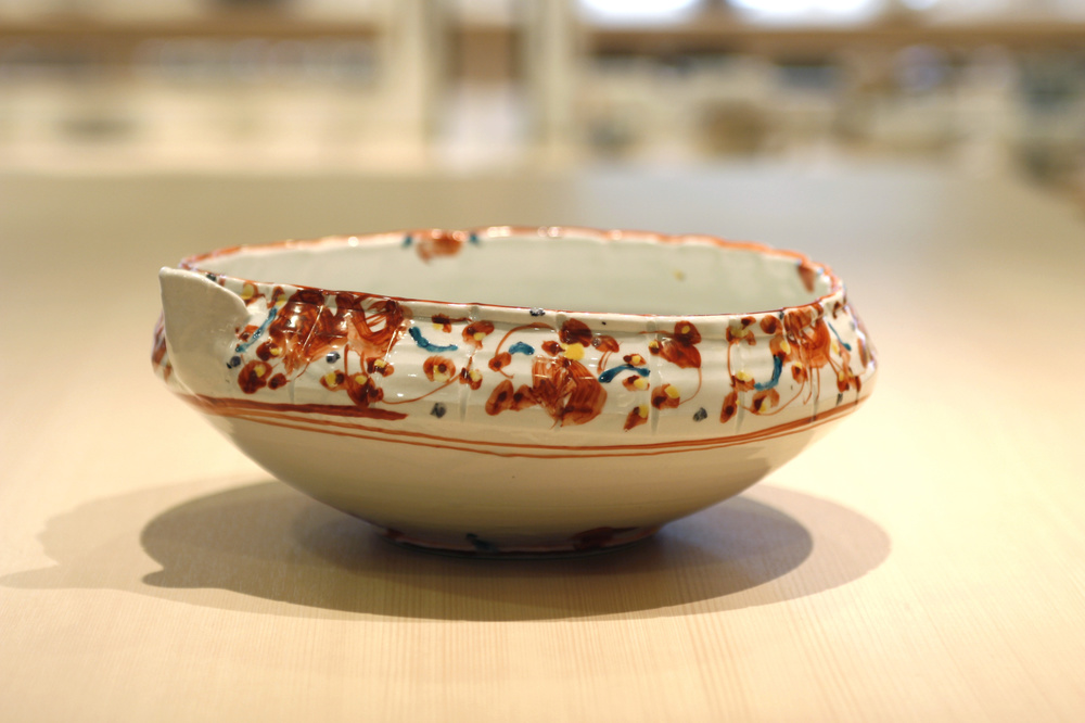 松尾貞一朗作品「赤絵片口大鉢」